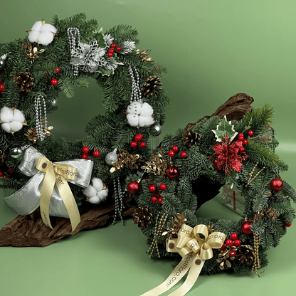 Christmas Wreath with Decoration - 30cm