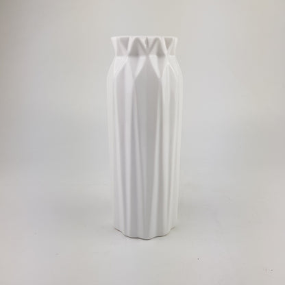 Ceramic Vase (⌀8cm x H25cm)